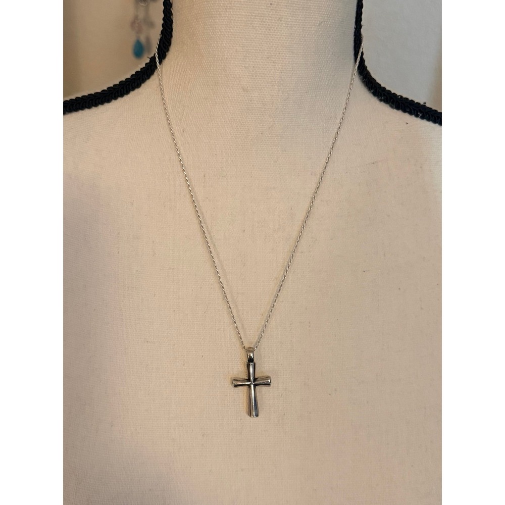 James Avery Old World Cross Pendant
